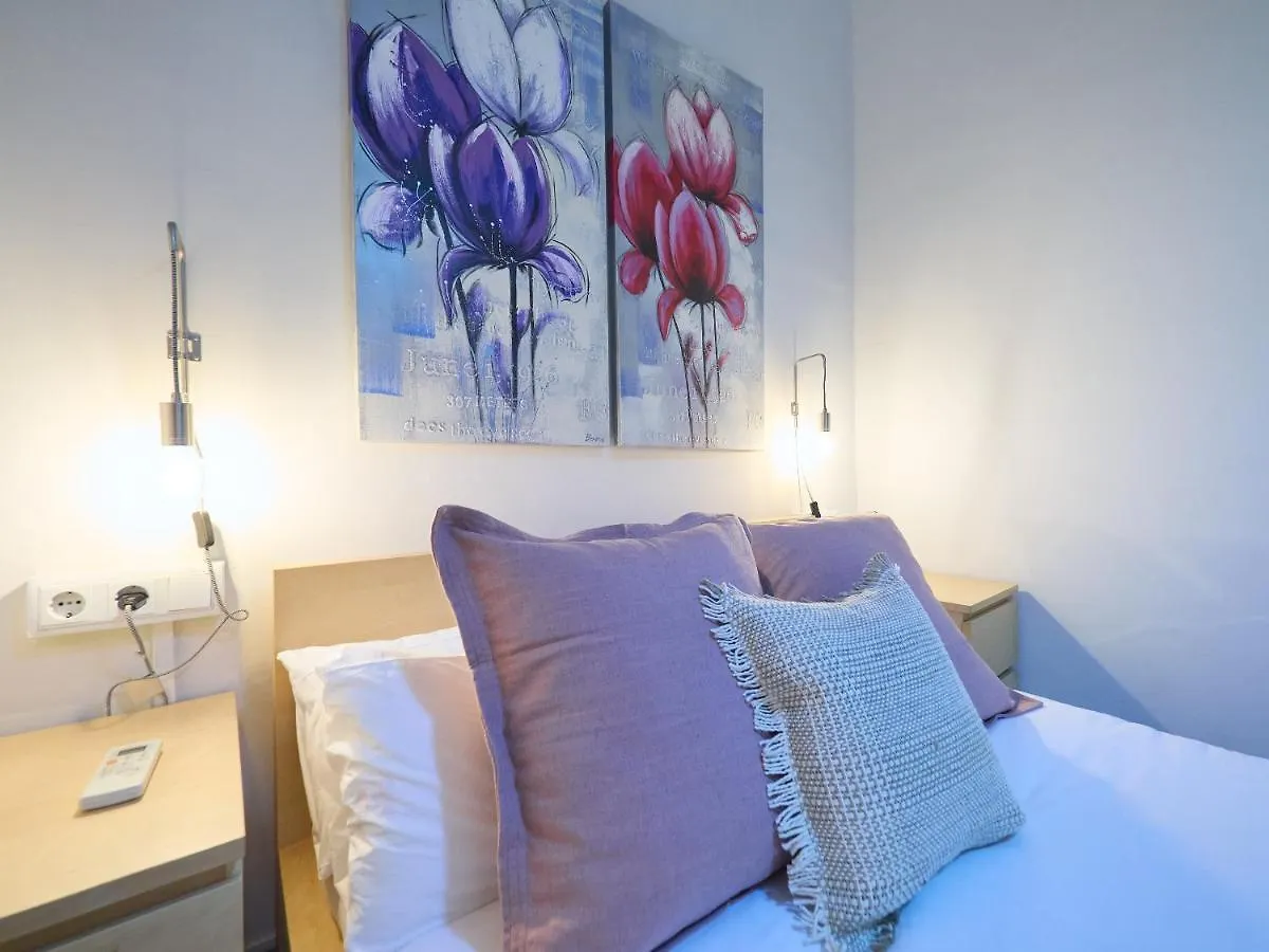 Apartment Barcelonaforrent The Living Spain